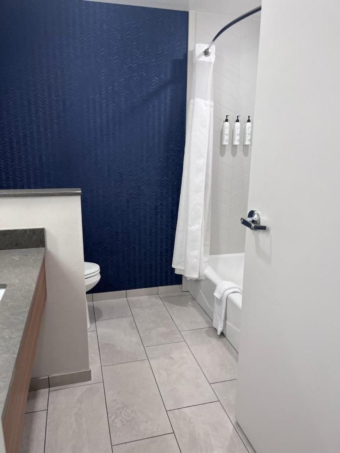 Fairfield Inn & Suites By Marriott Oskaloosa Exterior photo
